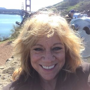 Meet your Posher, Pamela